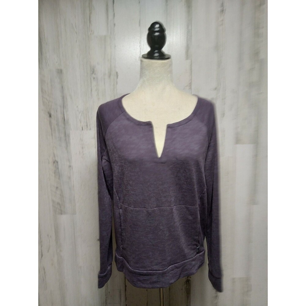 Mountain Hardwear Women’s Medium Long Sleeve Purple V Neck